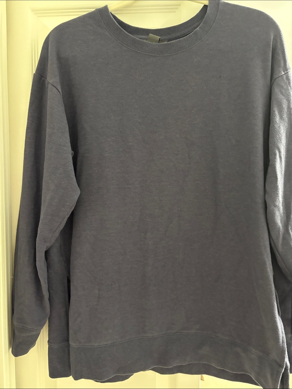 Eddie Bauer Women’s Crewneck Sweatshirt - Blue - Picture 1 of 3